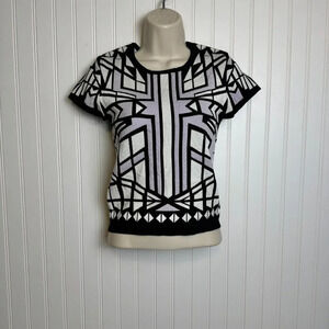 ✨✨✨ 2/$10 CLEAROUT SALE - bundle any 2 items with ✨ ✨ in my closet for $10✨✨